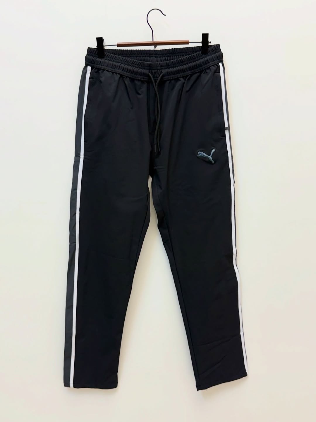 Puma Classic Side-Stripe Tracksuit Bottoms – Black/White