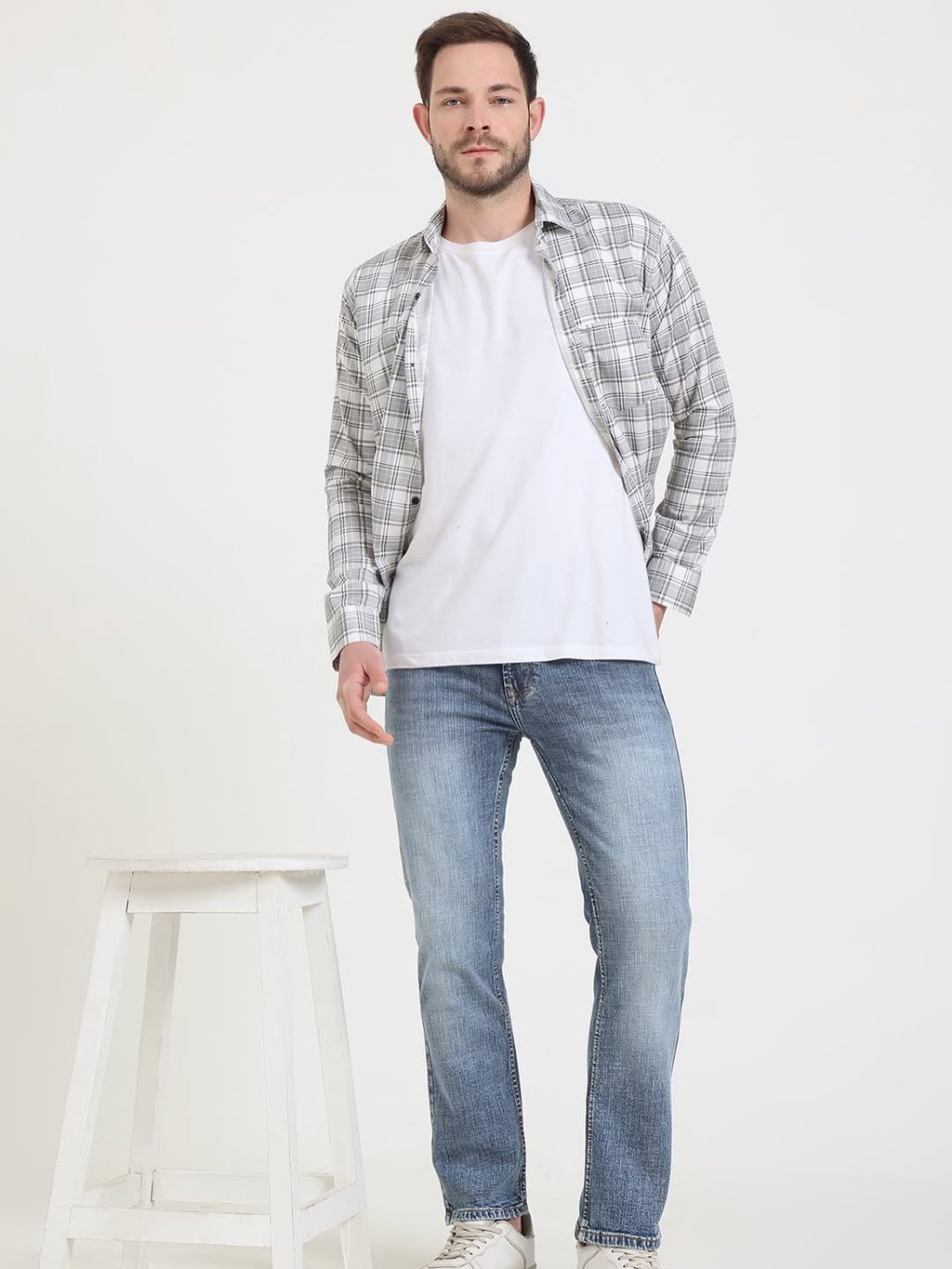 DIESEL Arctic Blue Denim – Vintage Fade Slim-Straight Fit