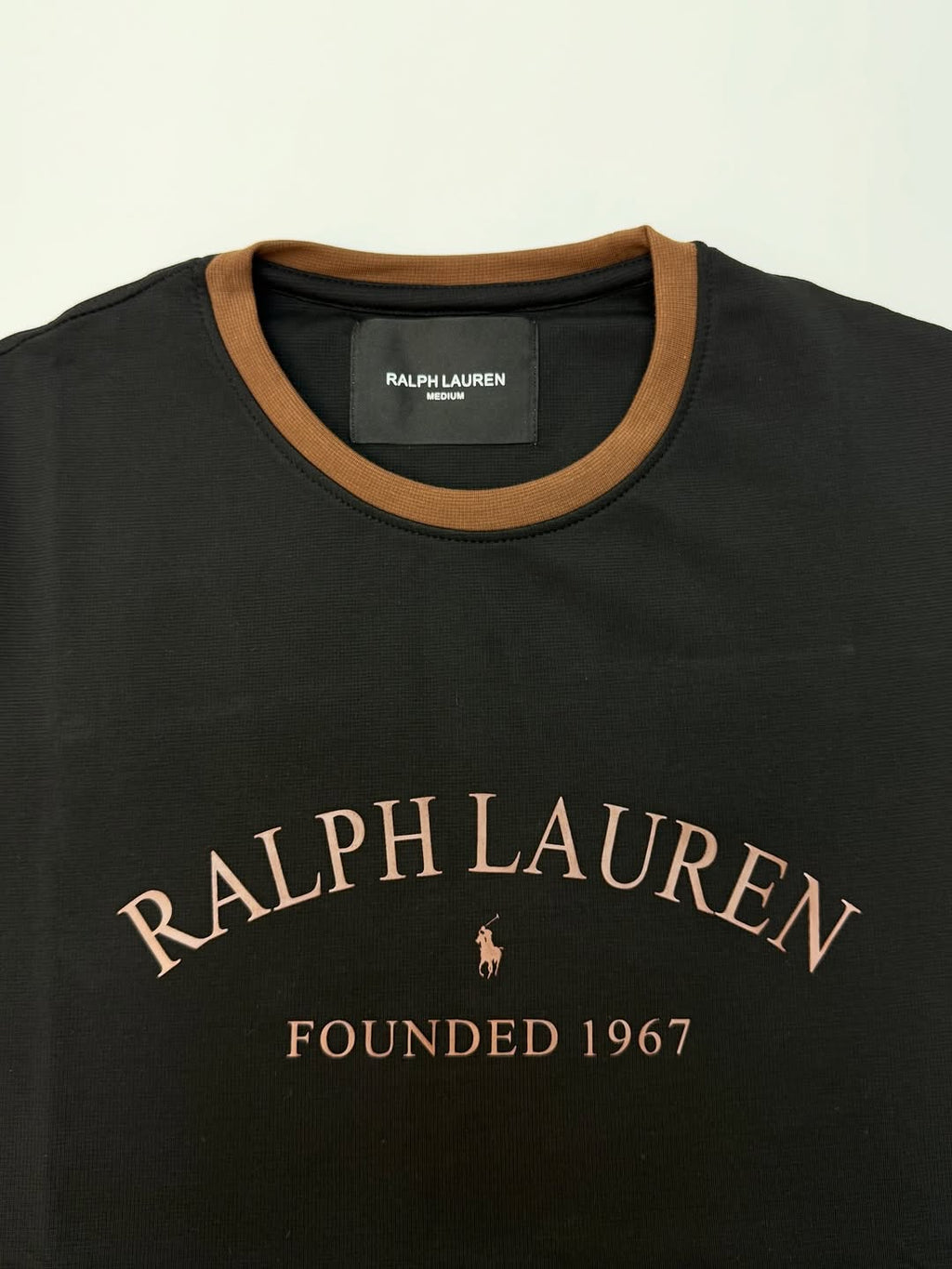 RALPH LAUREN GRAPHIC RINGER TEE-BLACK T-SHITRT