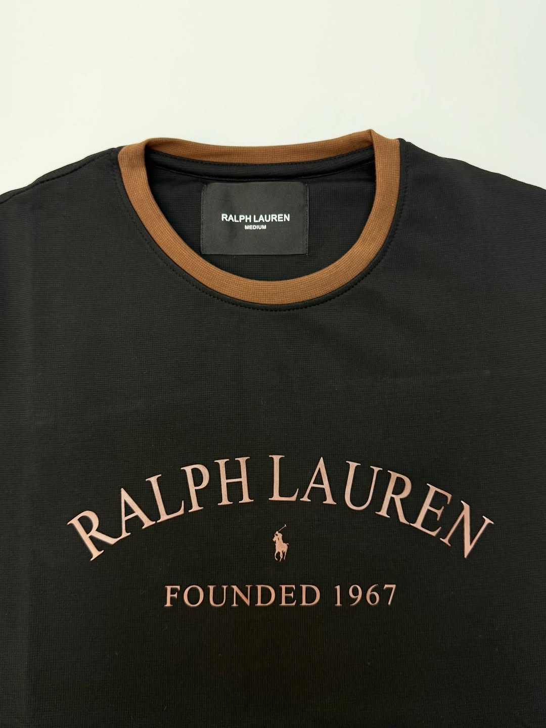 RALPH LAUREN GRAPHIC RINGER TEE-BLACK T-SHITRT