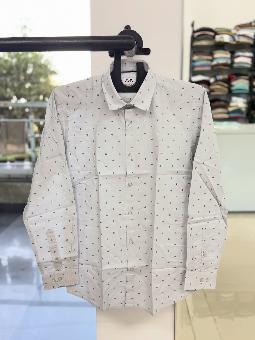 Zara Men’s Micro-Print Slim Fit Shirt – Light Grey/White