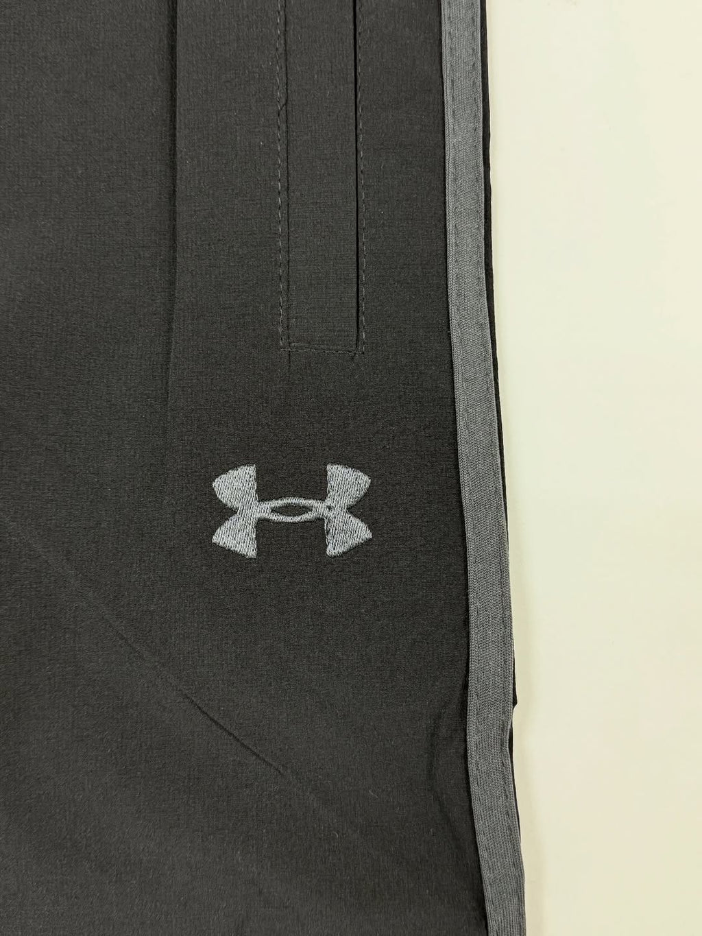 Under Armour Men's Lightweight Athletic Track Pants