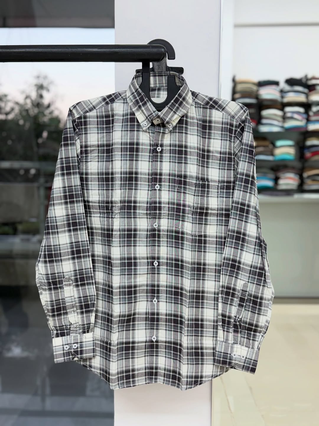 Men’s Premium Cotton Plaid Button-Down Shirt – Black, White & Grey Checkered