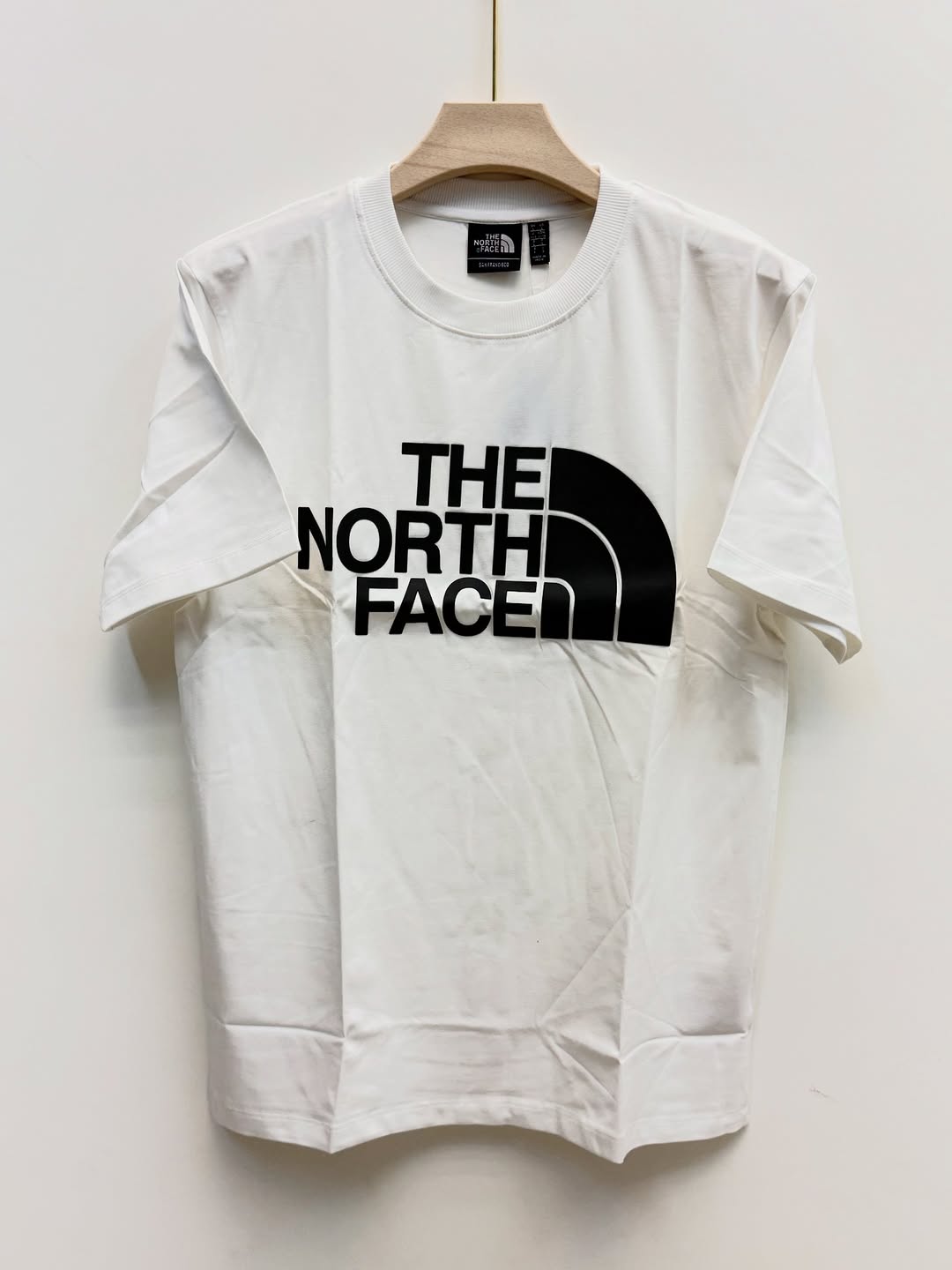 The North Face Men’s Oversized Logo Graphic T-Shirt - White